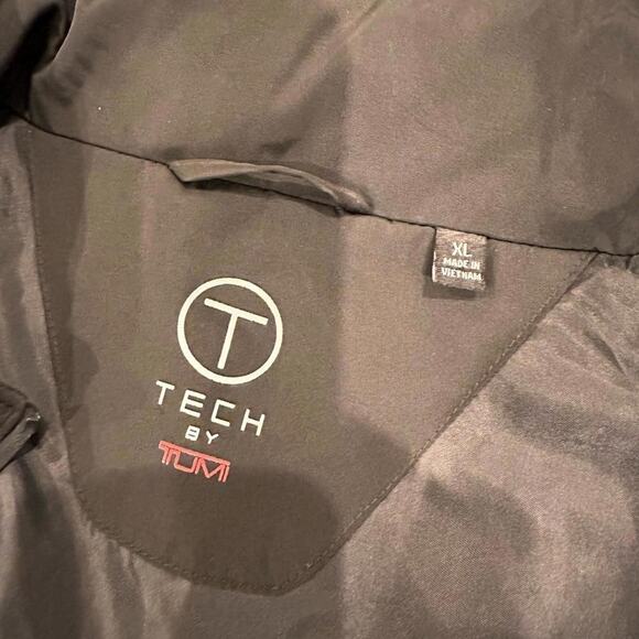 TUMI Tech Lightweight Jacket - XL - Black - Picture 2 of 4